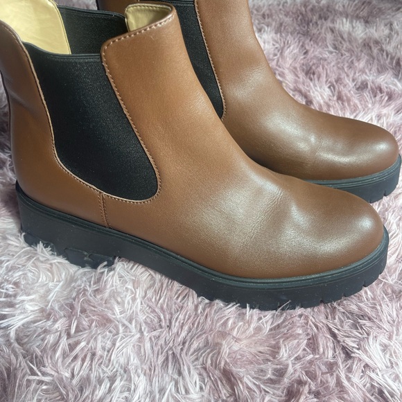 Coach Reid Platform Chelsea Bootie size 11b - Picture 3 of 8